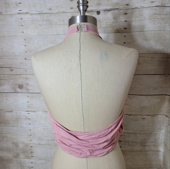 Alexandra collection pink crop top - Picture 3 of 4